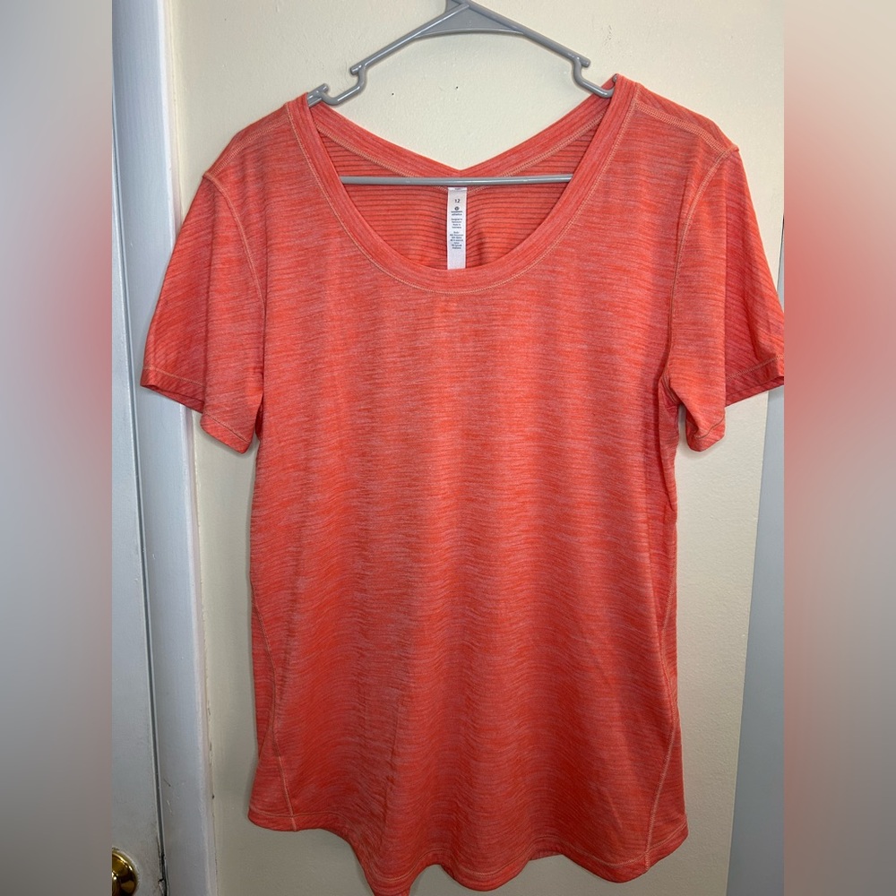 Lululemon Athletica Coral shirt Sleeve Tee
